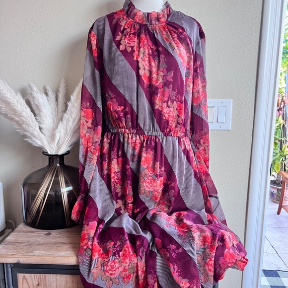 NWT Soft Surroundings Dress - Picture 4 of 11